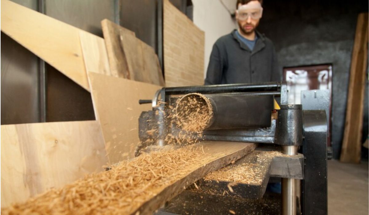 Can You Use a CNC Mill On Wood