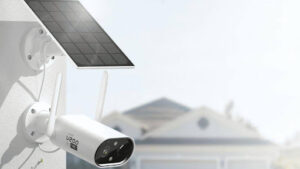 Aosu's Solar-Powered Surveillance for Ultimate Home Security
