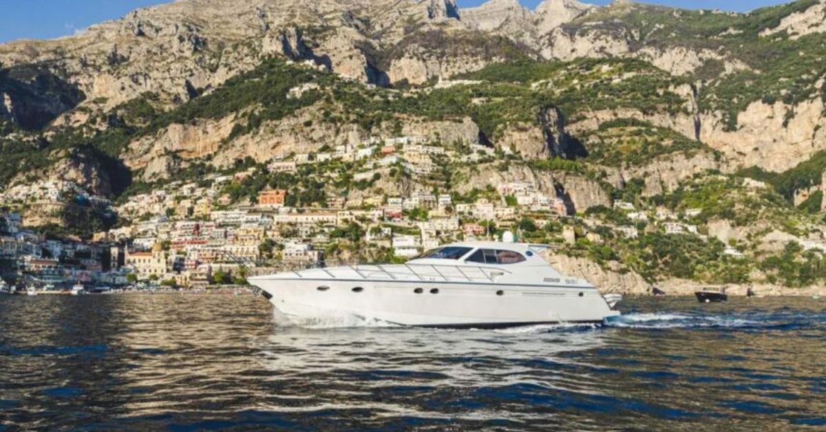 Yacht in Positano