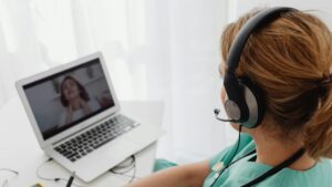 Supporting Clinical Applications with Reliable IT Foundations