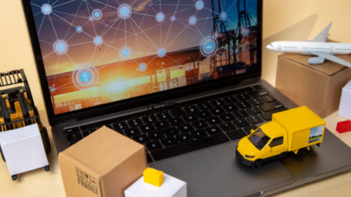 What Is Fleet Management Software?