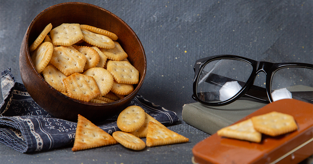 are soda crackers fattening